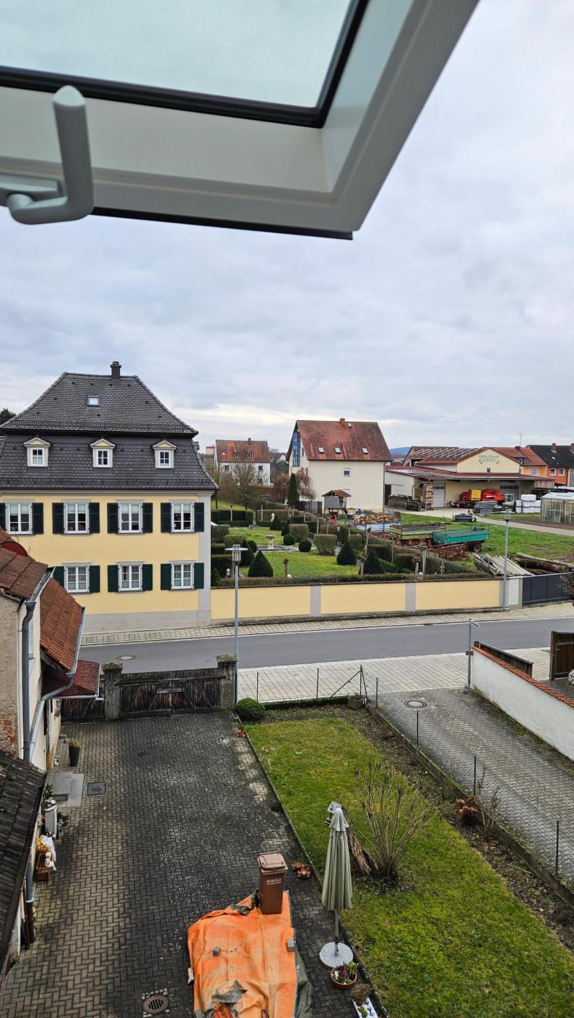 Ferienwohnung As 5 One & Two Bamberg - Modern In Ruhiger Lager Mit Balkon Hallstadt Eksteriør bilde