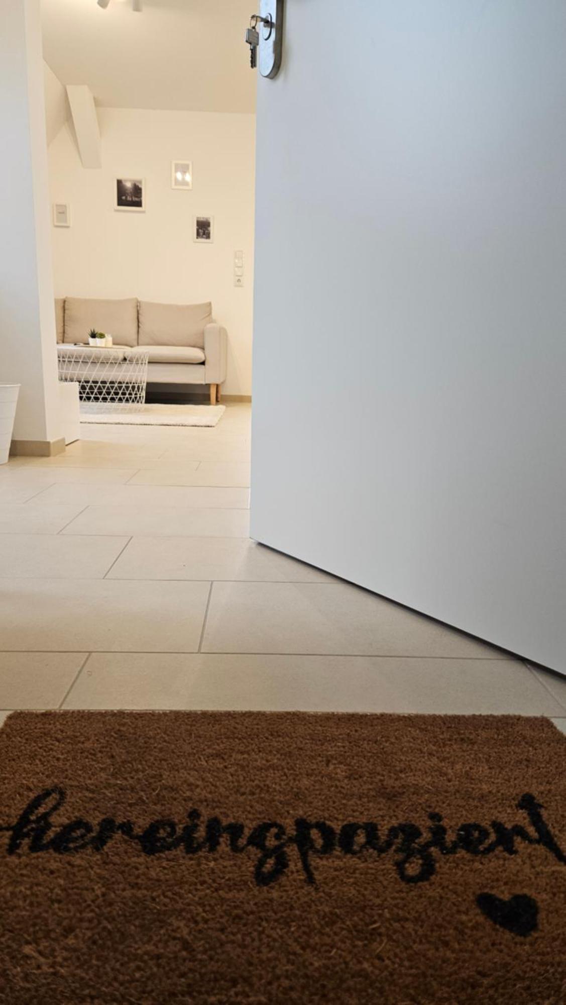 Ferienwohnung As 5 One & Two Bamberg - Modern In Ruhiger Lager Mit Balkon Hallstadt Eksteriør bilde