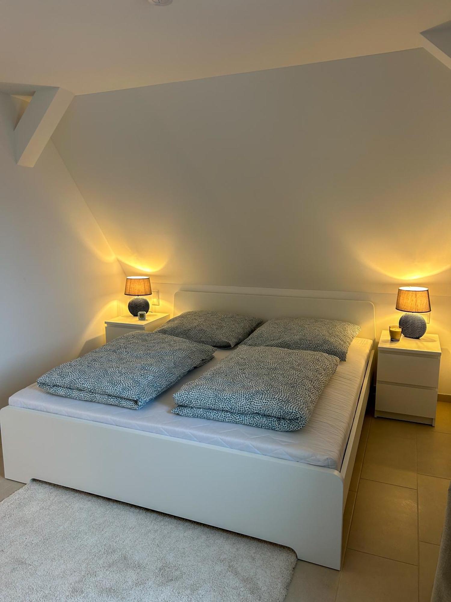 Ferienwohnung As 5 One & Two Bamberg - Modern In Ruhiger Lager Mit Balkon Hallstadt Eksteriør bilde